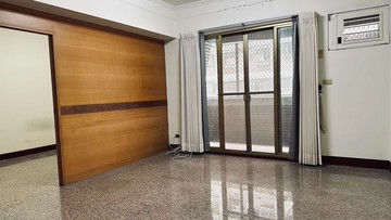 五甲公園屋況佳３+1房｜高雄市鳳山區瑞春街