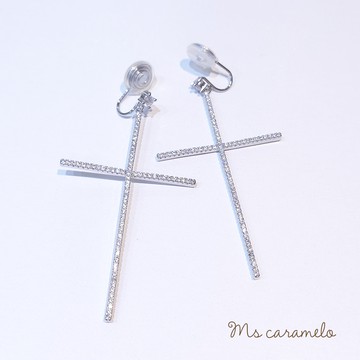 【焦糖小姐 Ms caramelo】夾式耳環  十字架夾式耳環
