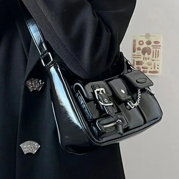 Bag House👜 包包女休閒腋下包高級感單肩斜挎包小衆港風機車鏈條多口袋郵差包