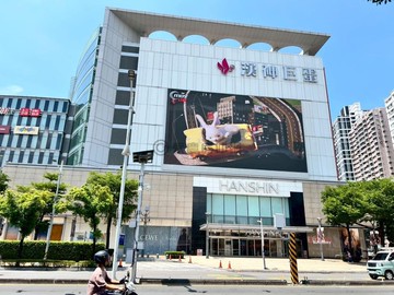 R14捷運漢神巨蛋透天5店面｜高雄市左營區立信路