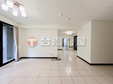 水湳中央公園大三房平車震後宅｜台中市西屯區文華路