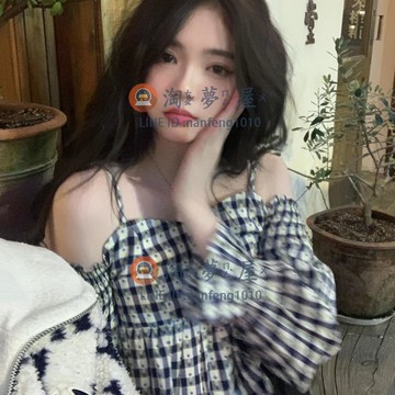 2022新款一字肩格子襯衫女 設計感小眾別致短款長袖上衣【淘夢屋】