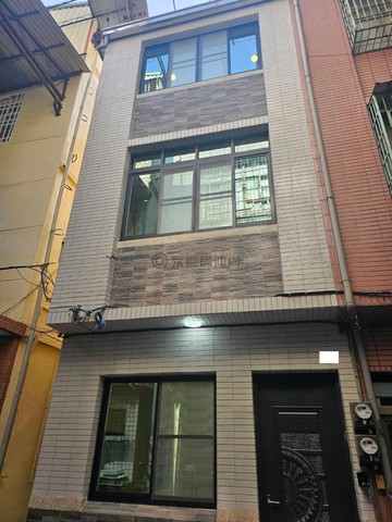 三信家商全新翻新美透天｜高雄市苓雅區漢昌街