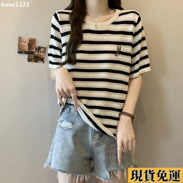 台灣出貨 大碼女裝 寬鬆百搭上衣 圓領條紋刺繡冰絲短袖T恤女夏季新款胖MM洋氣鏤空寬鬆顯瘦上衣潮