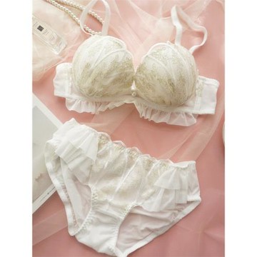 日本貝殼杯金絲刺繡聚攏無鋼圈舒適套裝甜美少女日式薄杯內衣內褲
