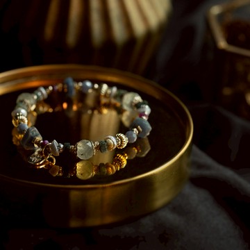 豐收的冠冕｜海藻玉葡萄石紅寶石手鍊 C1682