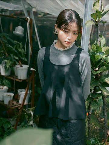 不易皺前後兩穿立體傘襬無袖上衣