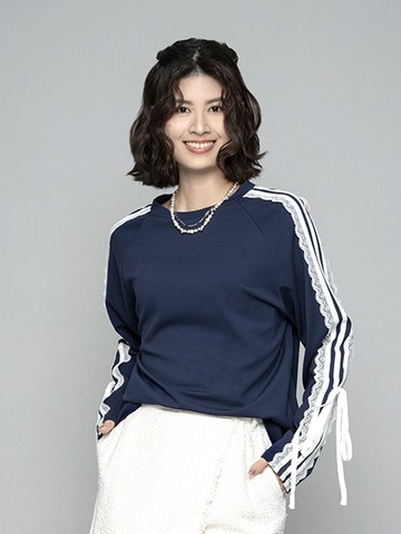 【WEB先行販售】撞色蕾絲寬鬆感長袖上衣(LC44L0C0300) - earth music&ecology