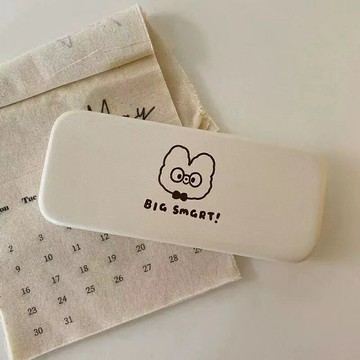 簡約可愛眼鏡盒ins風女生高顏值近視鏡收納盒男女便攜式學生抗壓