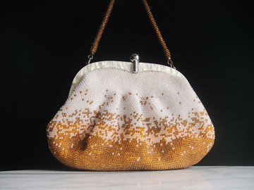 輝煌年代 OLD ERA _早期台灣製手工製貴夫人珠珠包