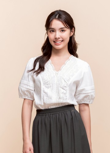 *緩風徐徐蕾絲飾棉質上衣