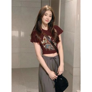 辣妹正肩甜酷風短袖t恤女大碼胖mm微胖多巴胺穿搭小眾短款上衣夏