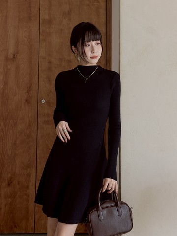 顯瘦小高領坑紋短洋