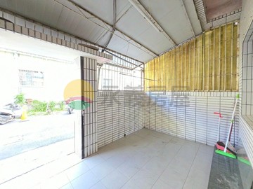 大樓價買透天｜門前可停車｜需整理｜高雄市鼓山區永德街
