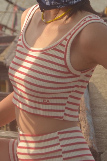 Bayday l AM.PM. CROP TANK TOP l Red