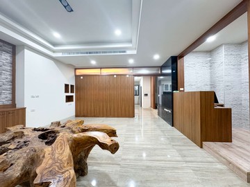 仁武八卦寮名湖河景首排百坪電梯四車豪墅｜高雄市仁武區八德東路