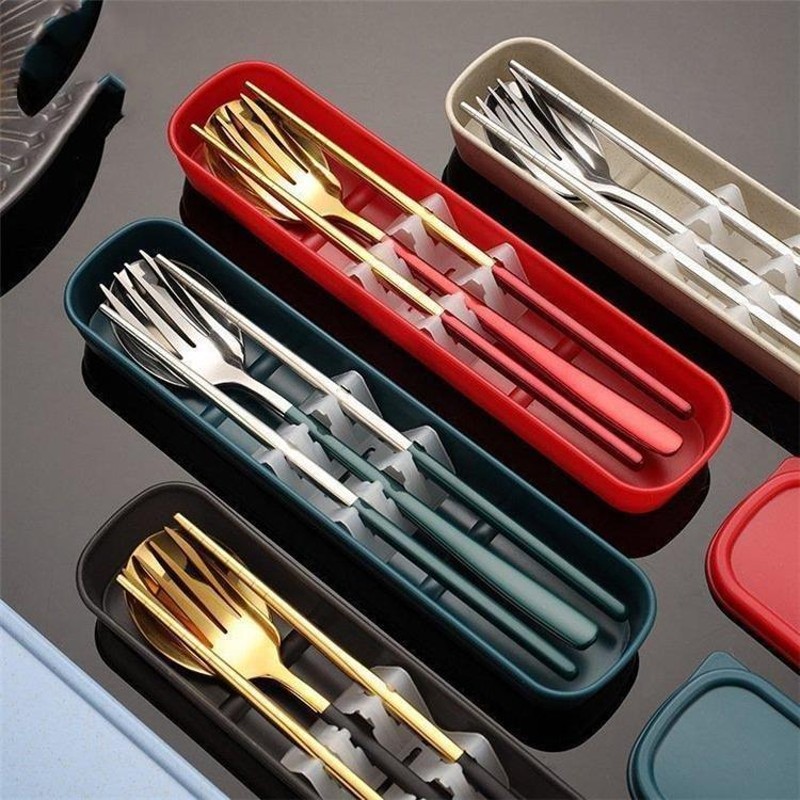 Coleman 食器セット カトラリーセット アウトドア キャンプ バーベキュー ステンレスカトラリーセットファミリーの通販｜キャンプ用品の