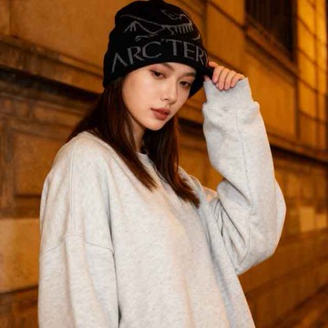 臺灣現貨 新款歐美時尚提花毛帽 明星同款字母套頭帽 冬天保暖針織帽 男女通用百搭款 冬季戶外通勤必備