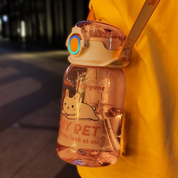 夏季大容量兒童背帶吸管超高顏值水杯子女生可愛男孩水壺上學專用