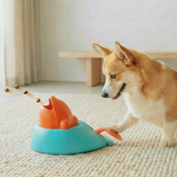 【48時熱賣】小鯨魚寵物玩具腳踩彈射響片凍幹零食投喂自嗨逗寵玩具益智漏食器