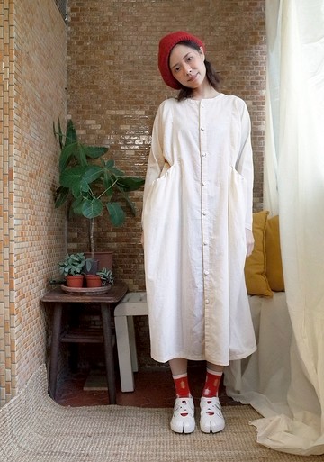 米色圓立領脇邊立體口袋襯衫棉麻洋裝