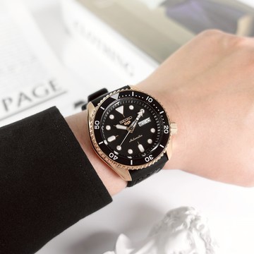 SEIKO 精工 / SRPD76K1 / 5 Sports 機械錶 自動上鍊 壓紋矽膠手錶 黑x玫瑰金框 41mm