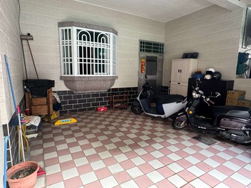 長治潭頭圓環｜車庫別墅不到900萬！｜屏東縣長治鄉田中街