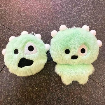 灣灣精選😊cortisball毛絨掛件周邊同款毛絨絨的包掛件醜萌小物件掛鏈送禮物