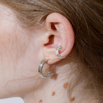 LESIS｜Split Earrings 雕刻光澤C型耳環 金/銀 - 銀色