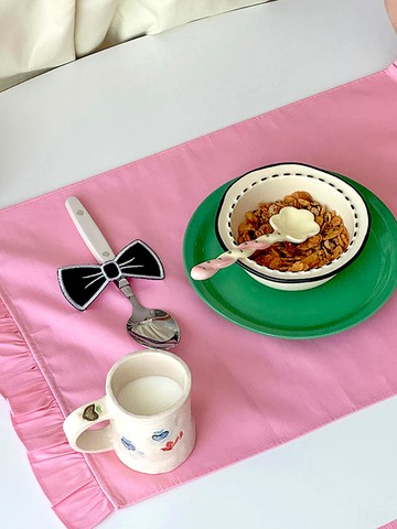 Ruffle Trim Table Mat (3 Color)