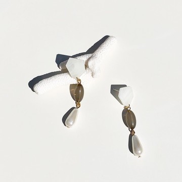 復古垂墜墨綠珍珠耳環 Romantic princess earrings