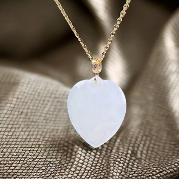 冰種白翡翡翠愛心吊飾 18K金墜頭 | 天然緬甸玉A貨翡翠 | 送禮