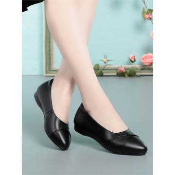 春秋季新款真皮淺口平底舒適軟底中老年媽媽鞋皮鞋女特大碼單鞋女