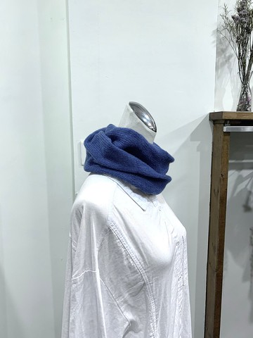 雲霧雙層單圈。扭轉圍脖。莫蘭迪藍。中性款。圍巾。護耳帽。髮飾