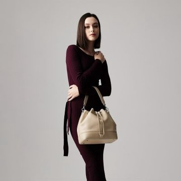 【BRAUN BUFFEL 德國小金牛】台灣總代理 蓋蓓 大水桶包-杏色/BF874-32-HM