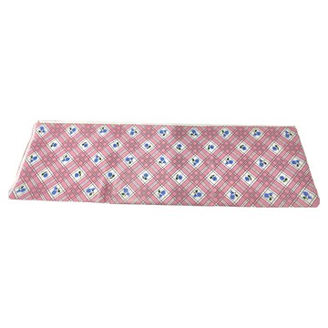 HOLI 合力 壓紋桌巾 長 160 x 120cm 顏色隨機 台灣製造 餐桌防護  1個