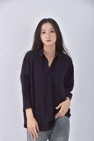 (XL) uniqlo質感藍色長袖上衣
