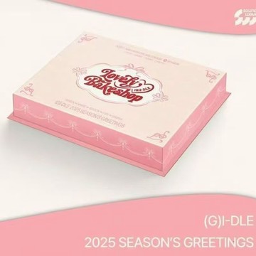 ⭐韓國代購正版⭐(G)I-DLE 女娃2025檯曆贈送隨機特典卡一張全新未拆正品【11月21日發完】