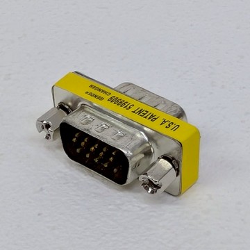 [少量現貨dd] VGA D-SUB 15PIN 公轉公 轉接頭 (1入) DB15 公對公 螢幕轉接頭 (E12)9912179