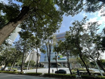 高雄【亞灣】核心三多商圈捷運宅首選｜高雄市苓雅區新光路