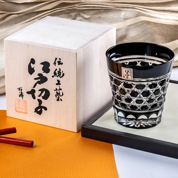 【任2件95折】現貨 收藏款｜田島硝子 代表作! 黑切子 六角龍目紋威士忌杯 清水秀高 作 江戸切子 最高級 漆黑 酒杯 玻璃杯 傳統工藝 日本原裝 最佳禮物 伴手禮推薦 TG09-31-1K 熱賣中!