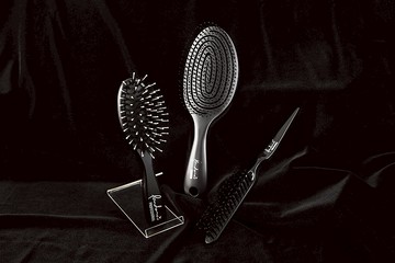 經典黑四件組/彈性梳/清潔刷/豬鬃梳 | 潘朵拉的美妝盒