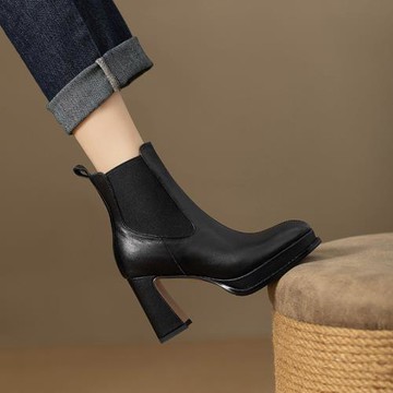 2025秋冬新款手工女鞋短靴高跟軟皮女粗跟復古方頭防水臺增高加絨