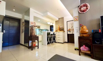 烏日高鐵最便宜✅輕屋齡精裝四房+充電雙平車視野戶｜台中市烏日區三榮路一段