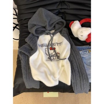 2025新款慵懶高級感上衣KITTY貓繡花插肩袖連帽撞色套頭毛衣女