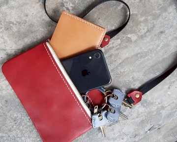 戶外跑小包 好好縫 皮革DIY材料包 皮袋 OUTDOOR 刻字 斜挎包