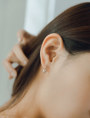 波紋迴圈 925純銀鍍白k 光面純銀耳環