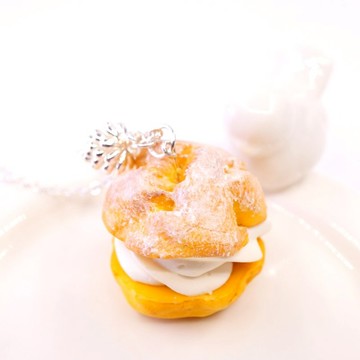 Playful Design 法式忌廉泡芙頸鏈