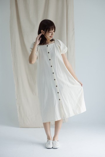 鬆緊帶小袖子排扣洋裝_白(附綁帶)