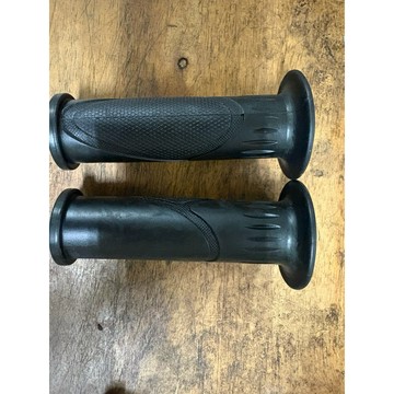 R S100/車玩125（副廠握把套）$89
